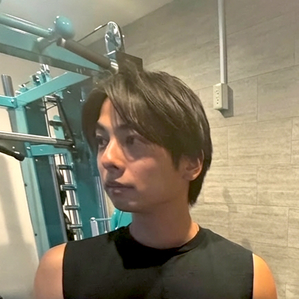 トレーナー REO